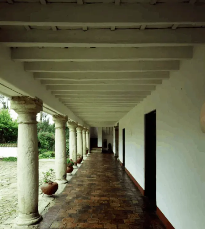 arquitectura colonial antigua en bogota